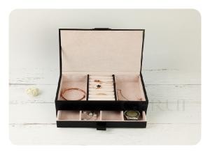 China SGS Leather Ring Jewelry Packaging Boxes Drawe Black Color 19.1*14.2*7.3cm wholesale