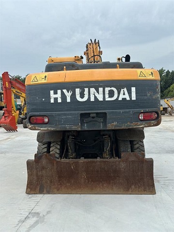 ORIGINAL Hyundai 210w-9s Used Wheel Excavator 21 Ton with 1214 Working Hours in Korea