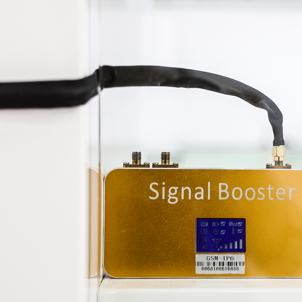 Improve Your Helium Hotspot with Flat Antenna Extension and Fiber Optic Communication