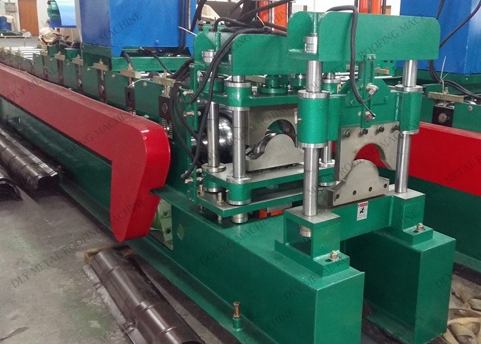 220V PLC Ridge Cap Roll Forming Machine 3500kg Tile Forming Machine 8m Speed