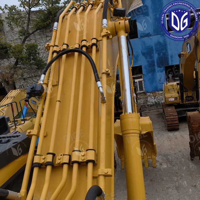 Komatsu PC400-7 excavator with excellent power durability and high efficiency Japanese Komatsu PC400-7 40ton large construction equipment