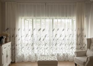 China Country Style white window curtains , Embroidered modern bedroom curtains wholesale