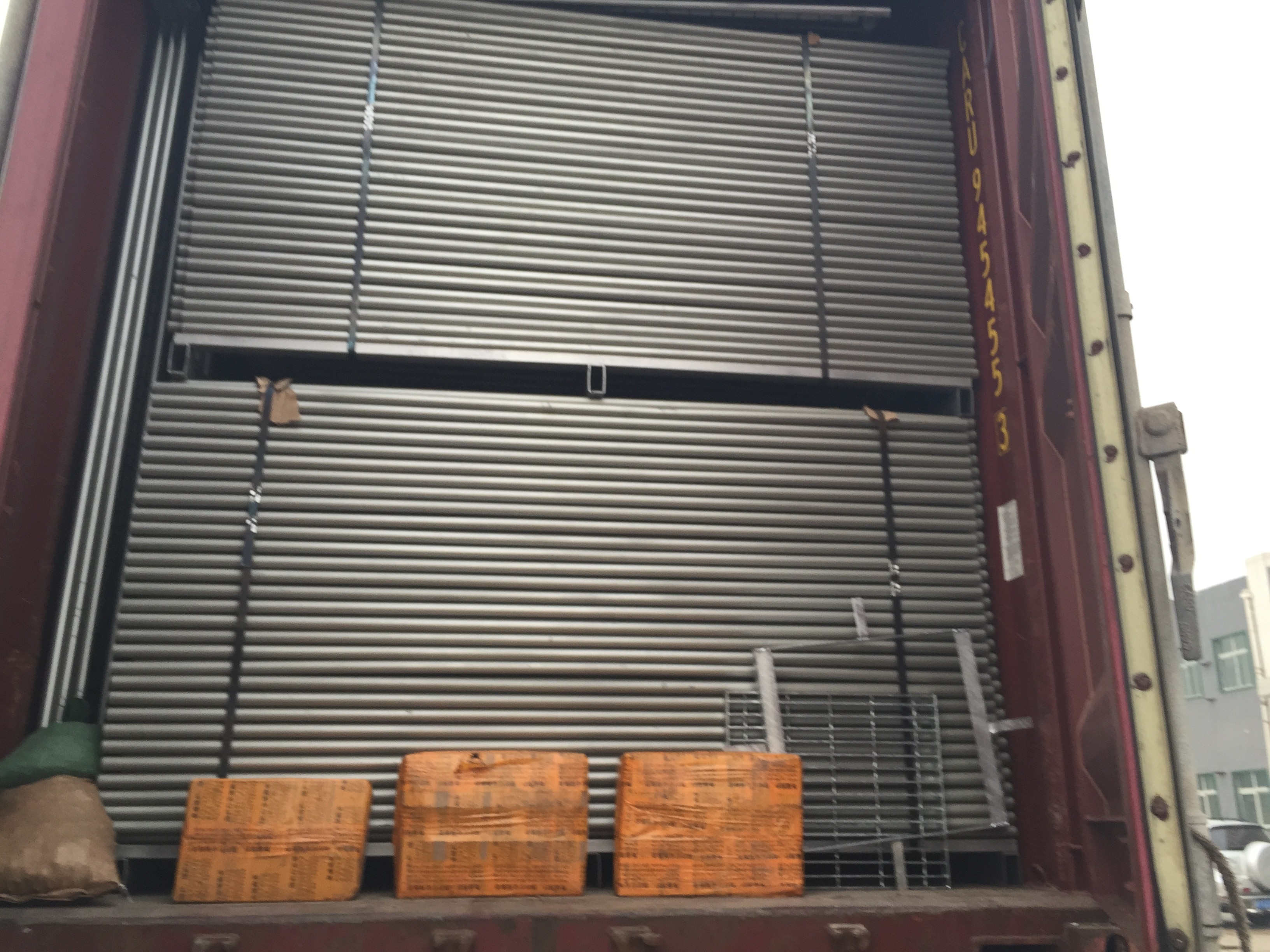 Security Temporary Fencing panels 2100mm x 2400mm 32 pipes 2.00mm thick and diameter wire 4.00mm