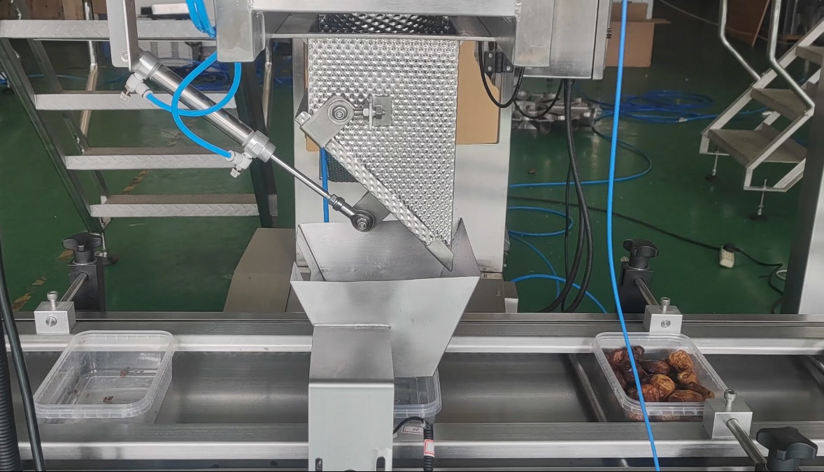 Customization LCD Screen Granule Filling Machine Date Palm Box Packing Line