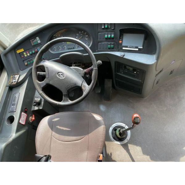 Used Kinglong Bus XMQ6110 Rear Engine Used Coach Bus Double Doors 50 Seats Euro IV Airbag Chassis