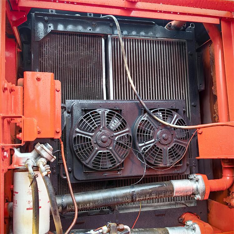 Original Hydraulic Pump Used Doosan 20ton Excavator DX225 DX220 DX200 For Construction