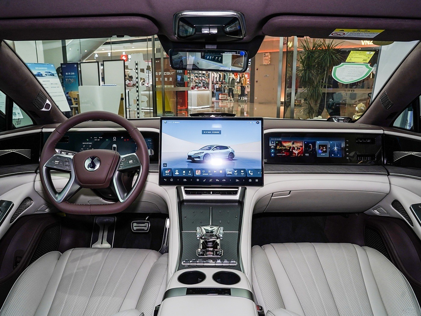 Denza Z9GT Tengshi Z9 EV SUV Hybrid Electric Car With 4x4 AWD And Left Steering