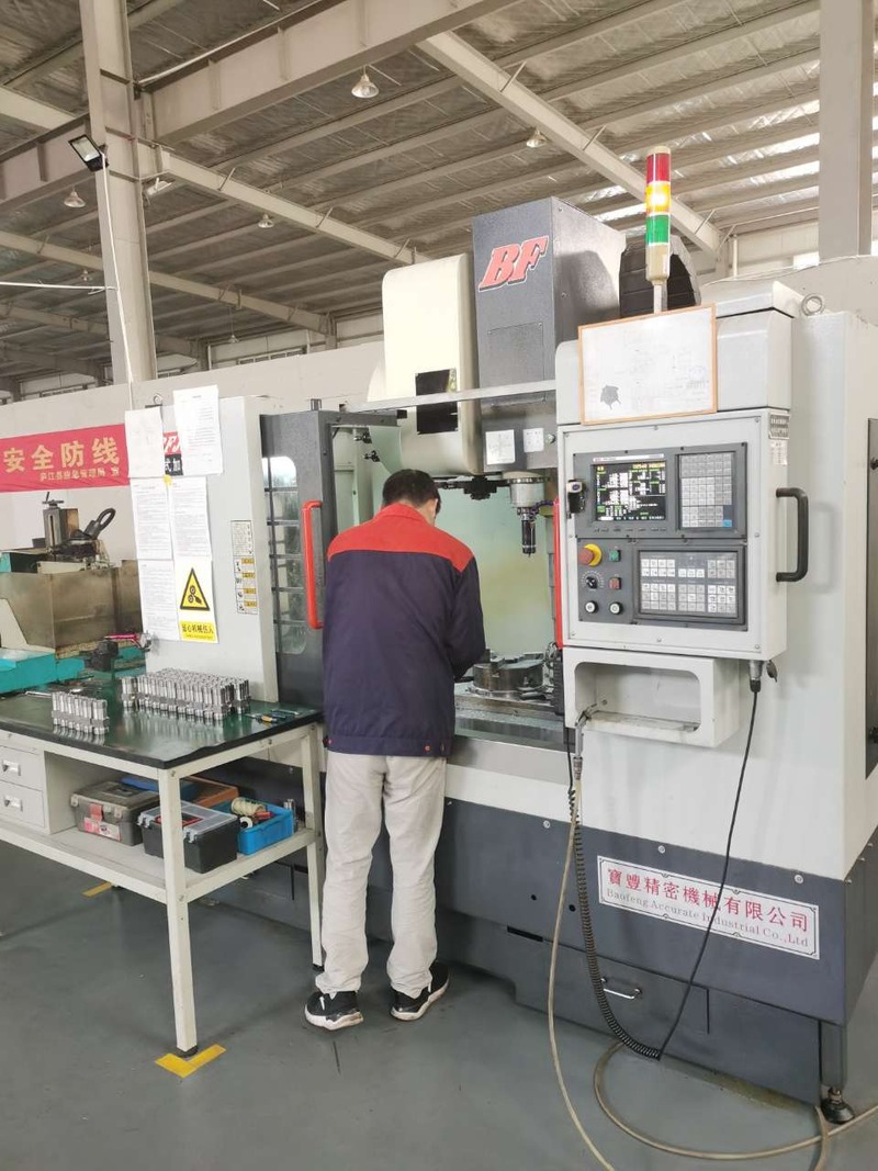 Frying Oil Filling Machine OEM Automatic Electric For Vegetable Drinking Water Treatment