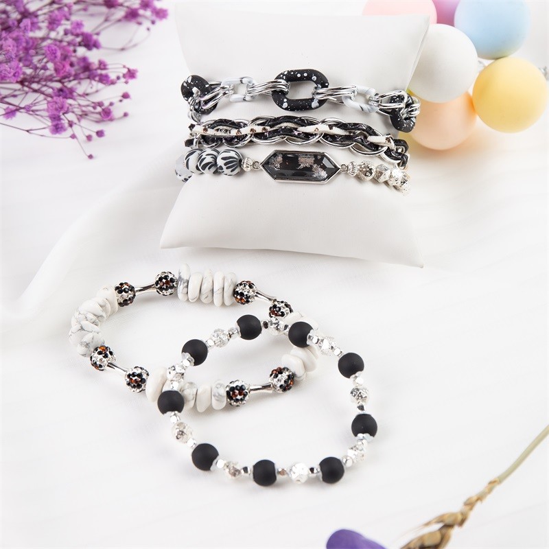 Lady White Natural Turquoise Bracelets Customized With Shine Rock Ball