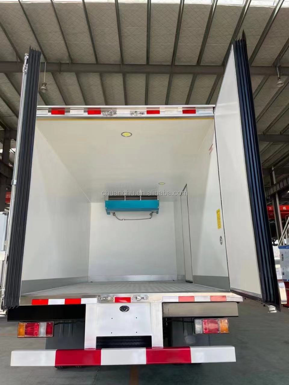 Isuzu Refrigerated Truck for Frozen Food Transport 1-10T Load Dimensions L x W x H mm 3050*1630*1670 Durable Construction