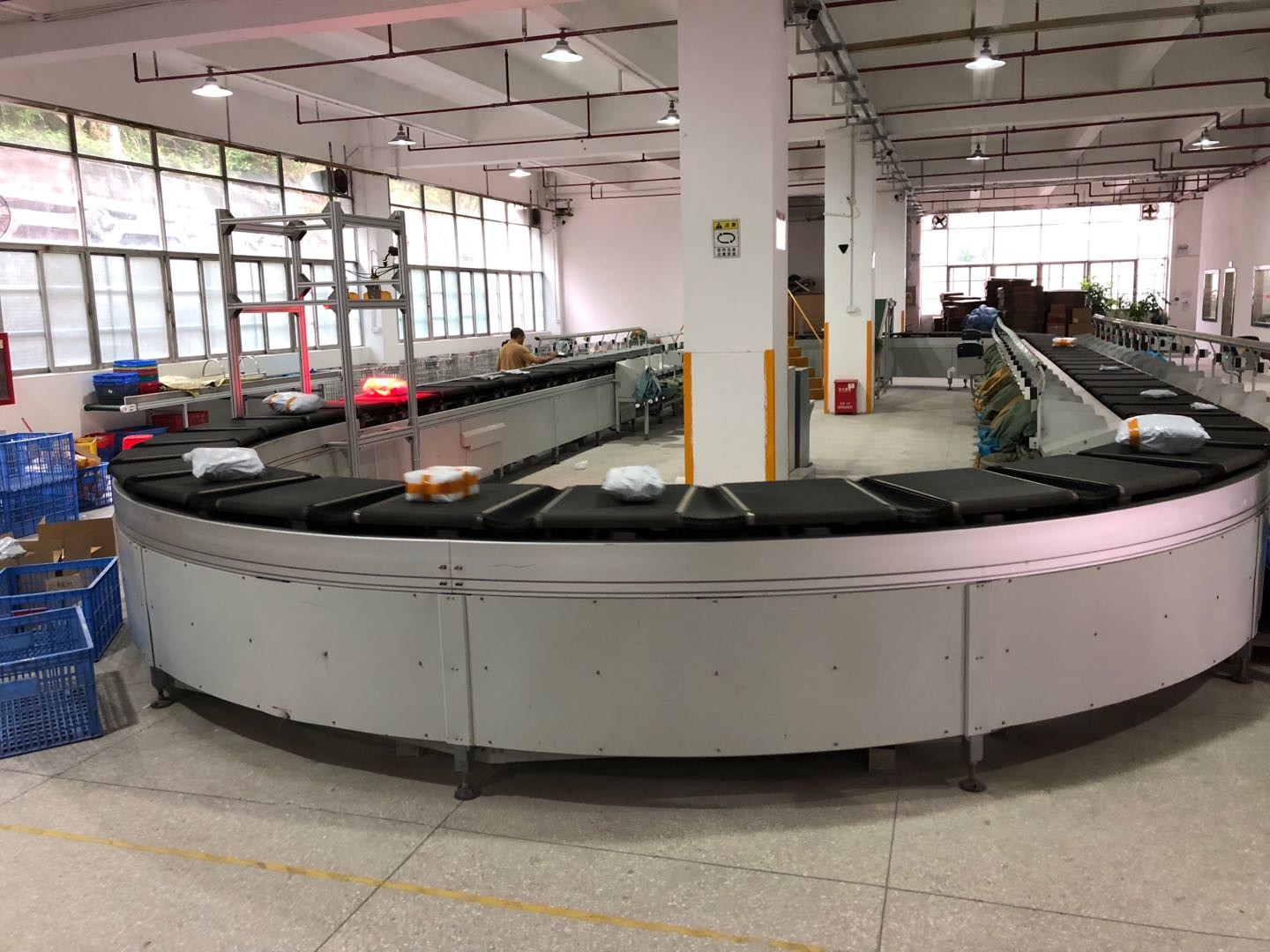 Courier Parcel Cross Belt Sorter