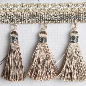 China Fashionable latest handmade polyester hanging ball lace trimmings tassels fringes wholesale