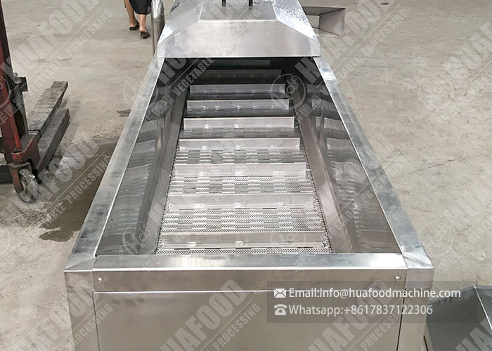 98 Celsius Vegetable Blanching Machine High Automation Control For Food Processing