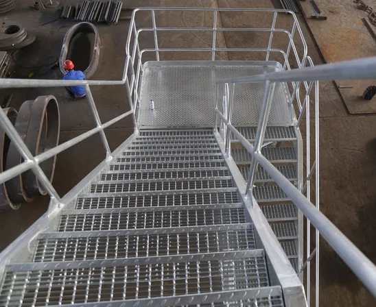 High Strength Slip Resistant Galvanized Steel Stair Treads with Customizable Sizes