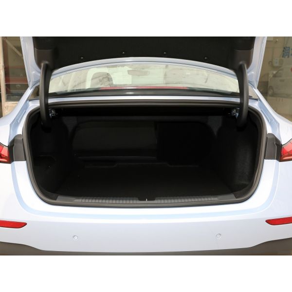 Roewe D7 DMH 125 Beyond Edition Midsize Plug In Hybrid Electric Car Sedan EV