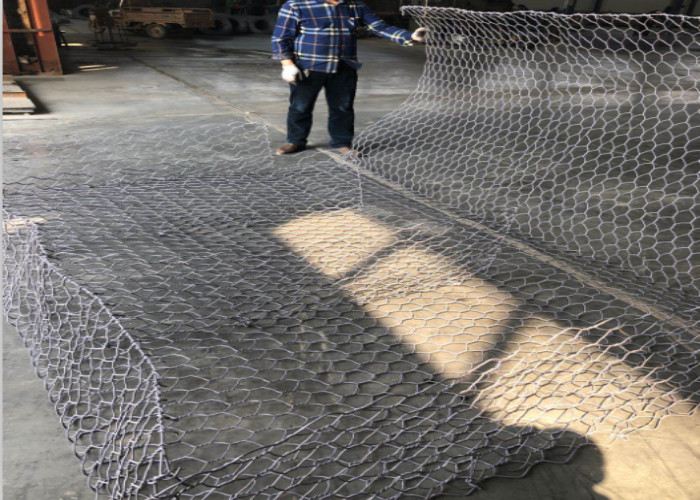 Poultry Small Animal Garden Fence 8x10cm Gabion Wire Mesh