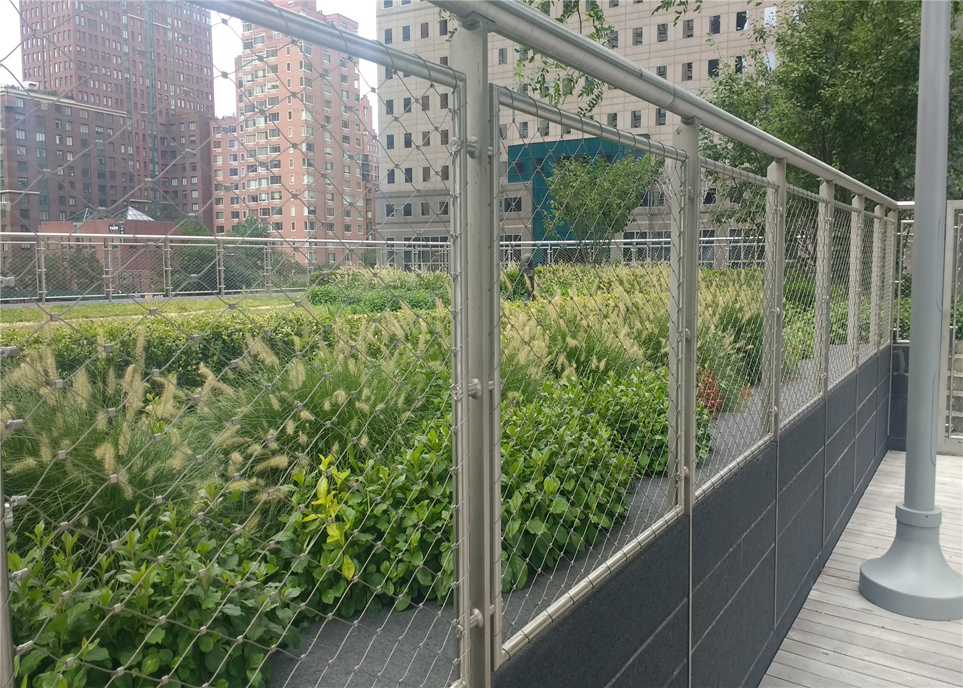 Stainless steel wire rope mesh net for slope protection