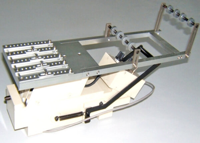 Stable Performance SMT Feeder , Aluminum Material Samsung Vibration Feeder