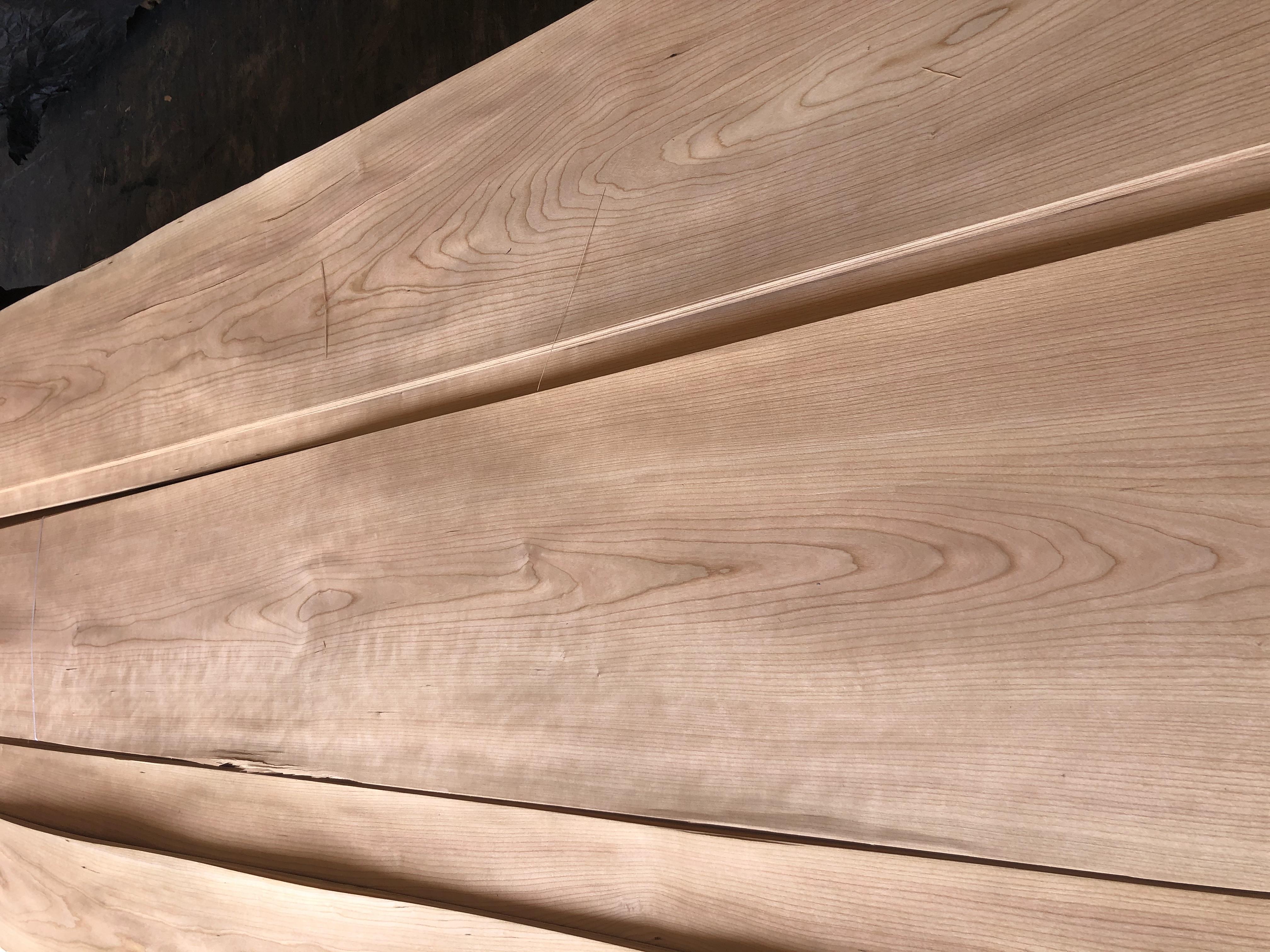 FSC100% Factory Direct Customized Natural Cherry Natural Face Veneer For Flooring Boat Decking Door