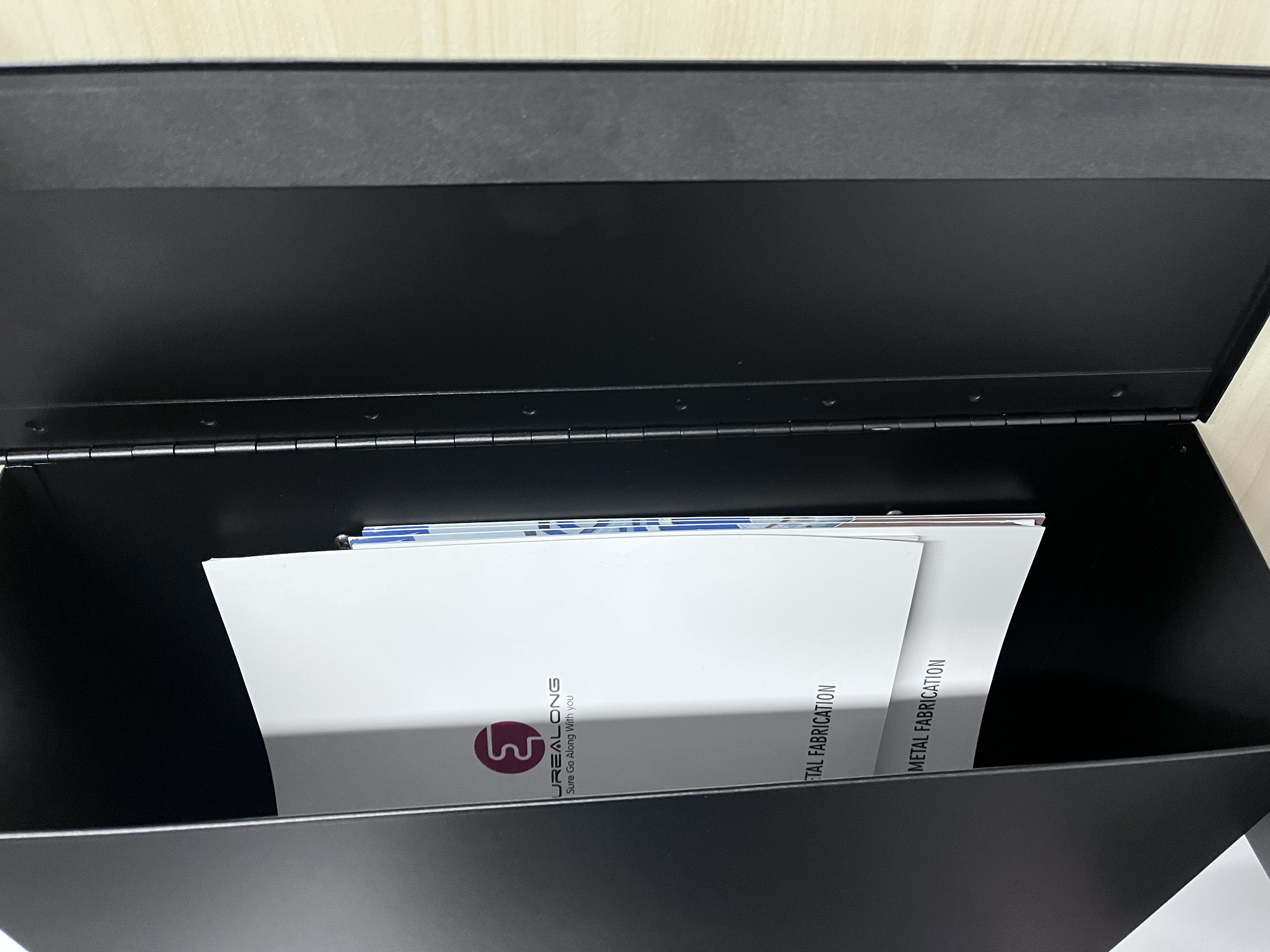 Custom Logo Printed Steel Mailbox with Extra Large Capacity and Wall Mount