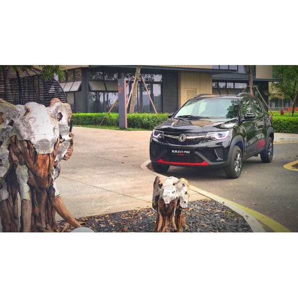 Fast Charge Battery Energy Electric Car Dongfeng EX1 Pro with 27.17 Battery Capacity and 331km NEDC Range