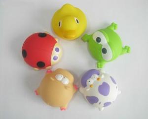 China Colorful Squirting Newborn Baby Bath Toys Sea Animal , Colorful Animal Bath Toys wholesale