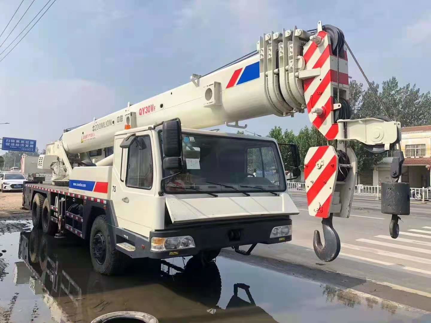 44.2m Lifting Height 70T Zoomlion QY70V Used Mobile Crane