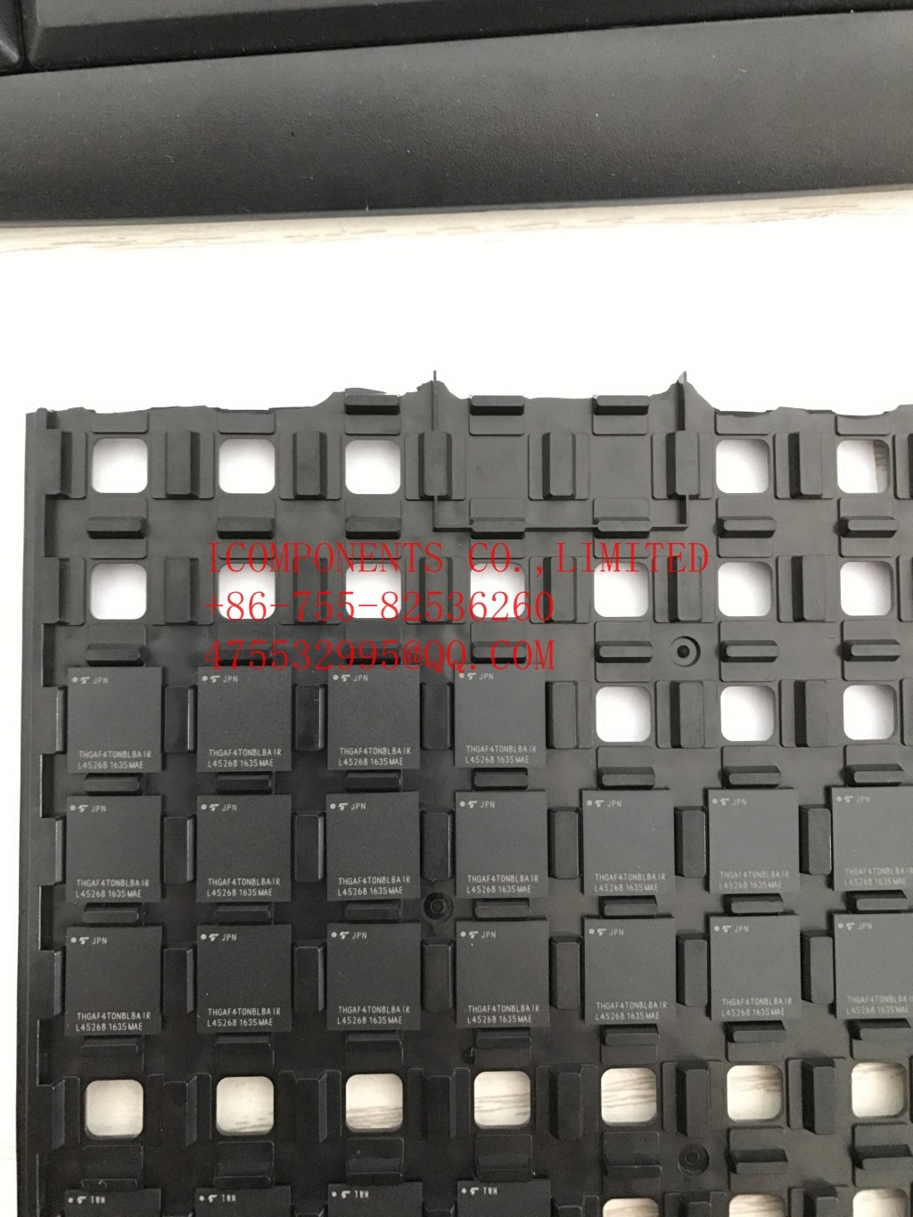 THGBF7T0L8LBATA TOSHIBA Flash Card 128G-byte 1.8V/3.3V Universal Flash Storage 153-Pin TFBGA - Trays (Alt: THGBF7T0L8LBA