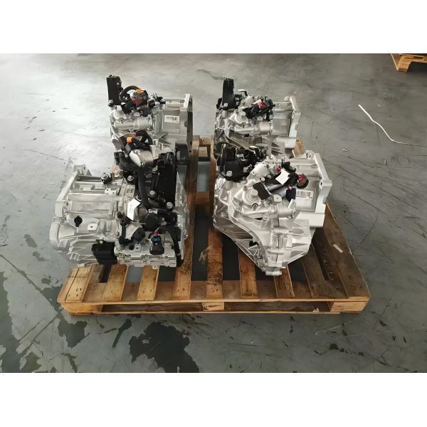 Factory Direct Supply D7UF1 D7GF1 Dual Clutch Automatic Transmission DCT Gearbox for Hyundai Accent Tucson