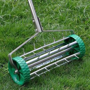 China Metal Manual Rolling Spike Lawn Aerator Composed Of 3pcs Of Steel Tubes wholesale