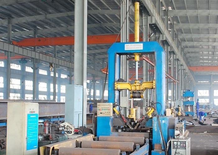 Structural Steel Frame Building , Large Span Prefabricated Metal Workshop Building