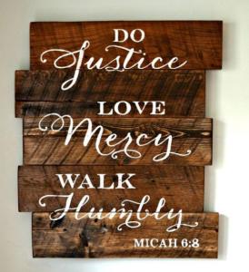 China Vintage Style Hanging Wooden Plaque Signs , Home Decor Signs Sayings wholesale
