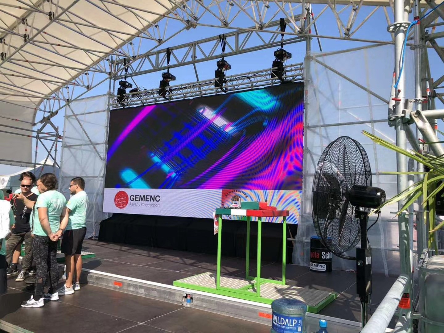 Outdoor High Tech Stage LED Display Fixed Installation P1.56 Stage LED Video Wall