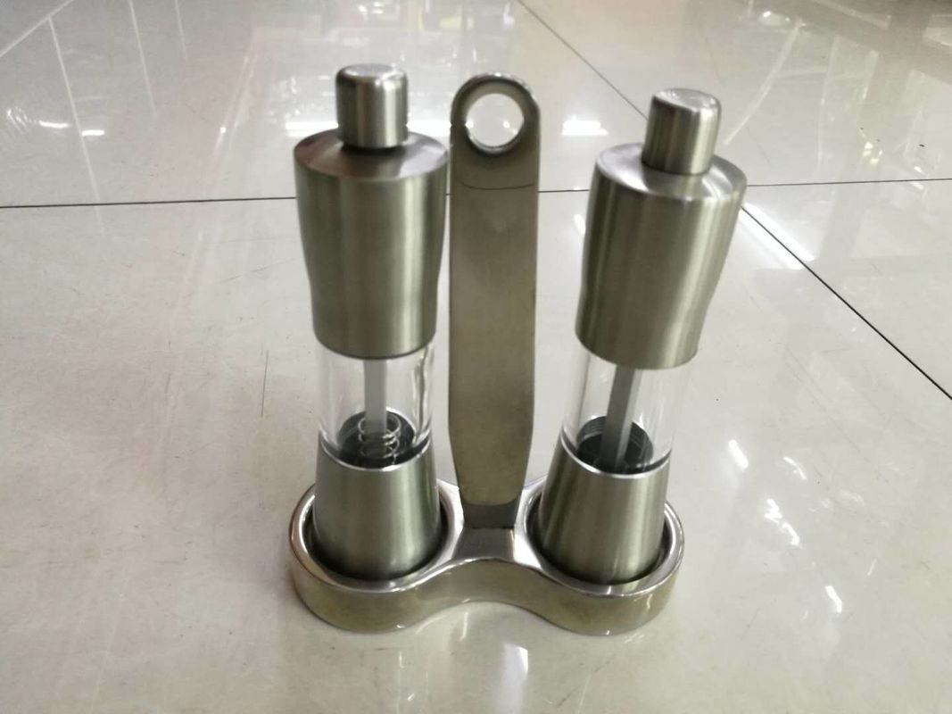 Stainless Steel Salt And Pepper Shaker And Mill , Commercial Buffet Supplies 2 Pieces Flavour Bottles Set With Handle
