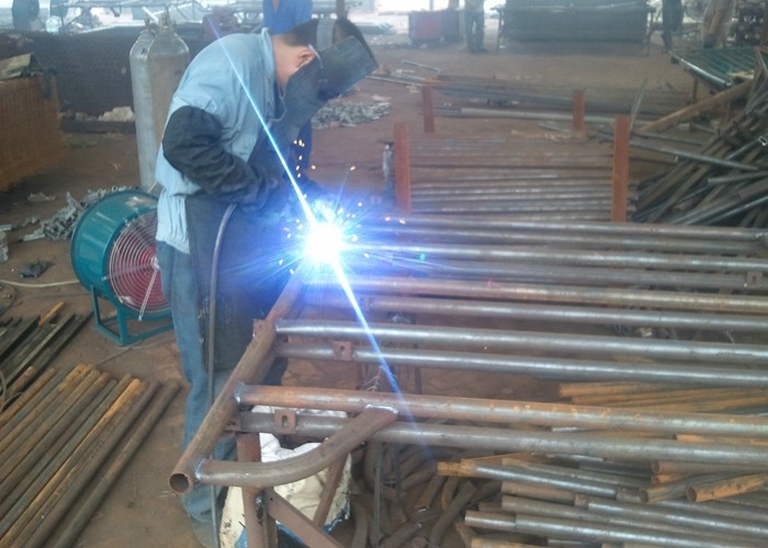 Livestock Horse Steel Cattle Fence Galvanized 1.8m * 2.1m 1.6m * 2.1m 1.8m * 2.4m