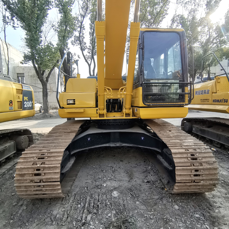 Affordable Komatsu PC210 Excavator in Perfect for Your Construction Projects