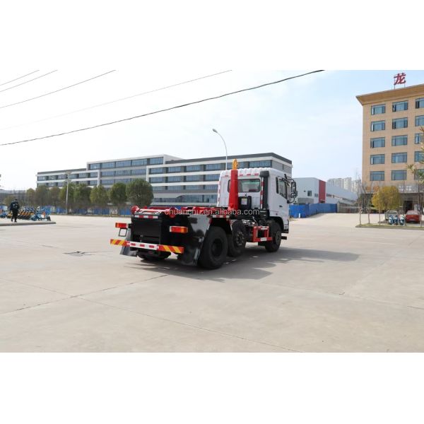 Remote Control Hook Lifting Garbage Truck Equipped With Pneumatic Control Valve Hooklifts