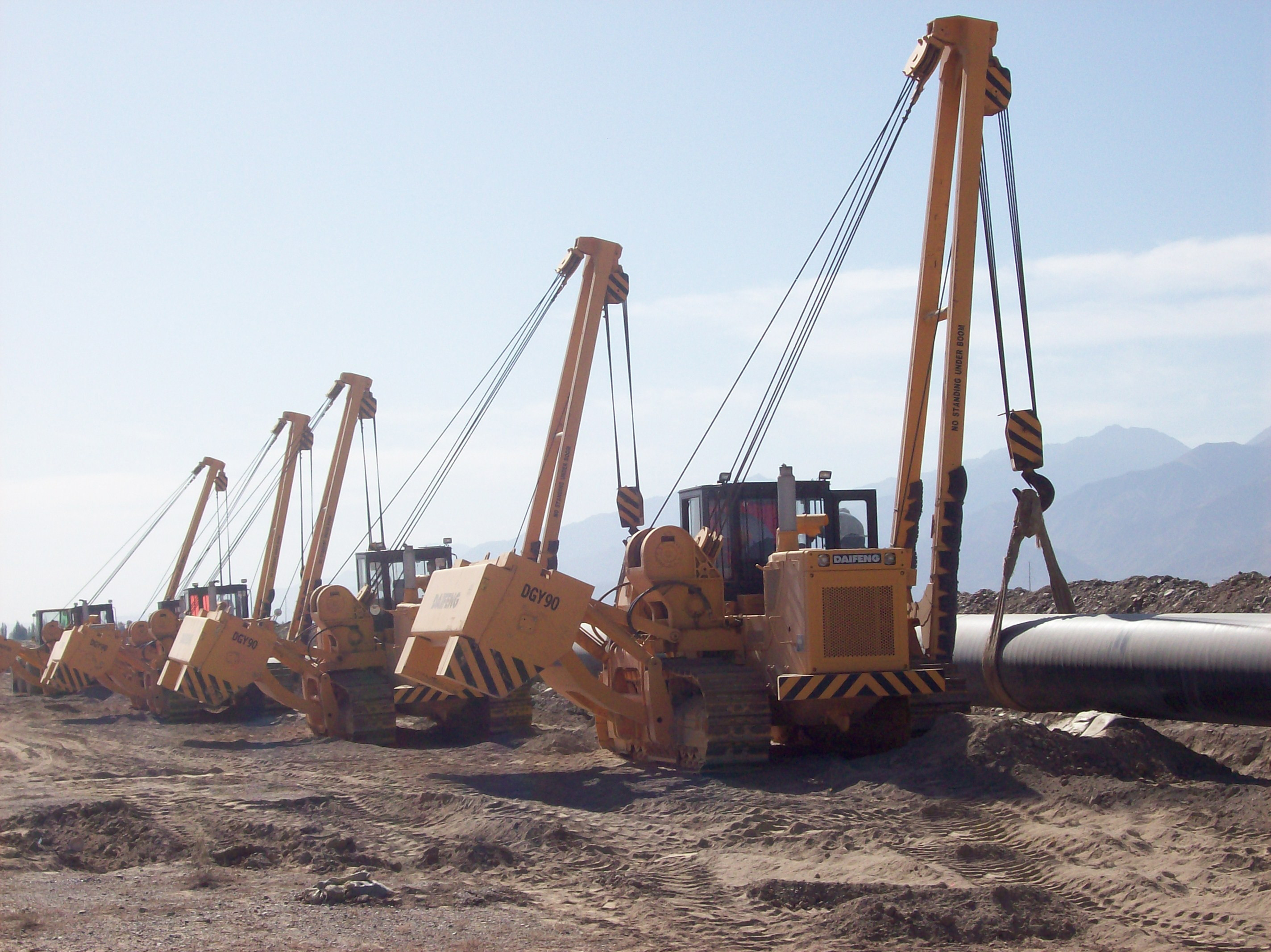 Daifeng 70 Ton Side Boom Road Construction Machinery DGY70H Pipeline Equipment