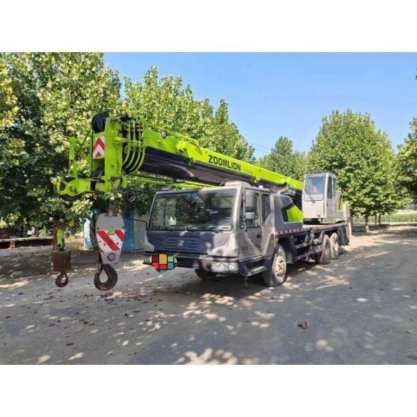 Special Offer 2020 Used Zoomlion 25 Ton Truck Crane with ISO9001 Certification