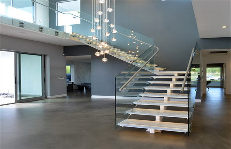Modern Straight Flight Staircase 12mm Tempered Glass Railing Indoor Decoration
