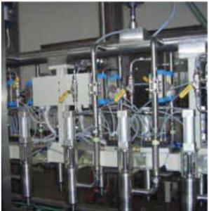 China Fully Automatic Straight Line Liquid Filling Machine wholesale