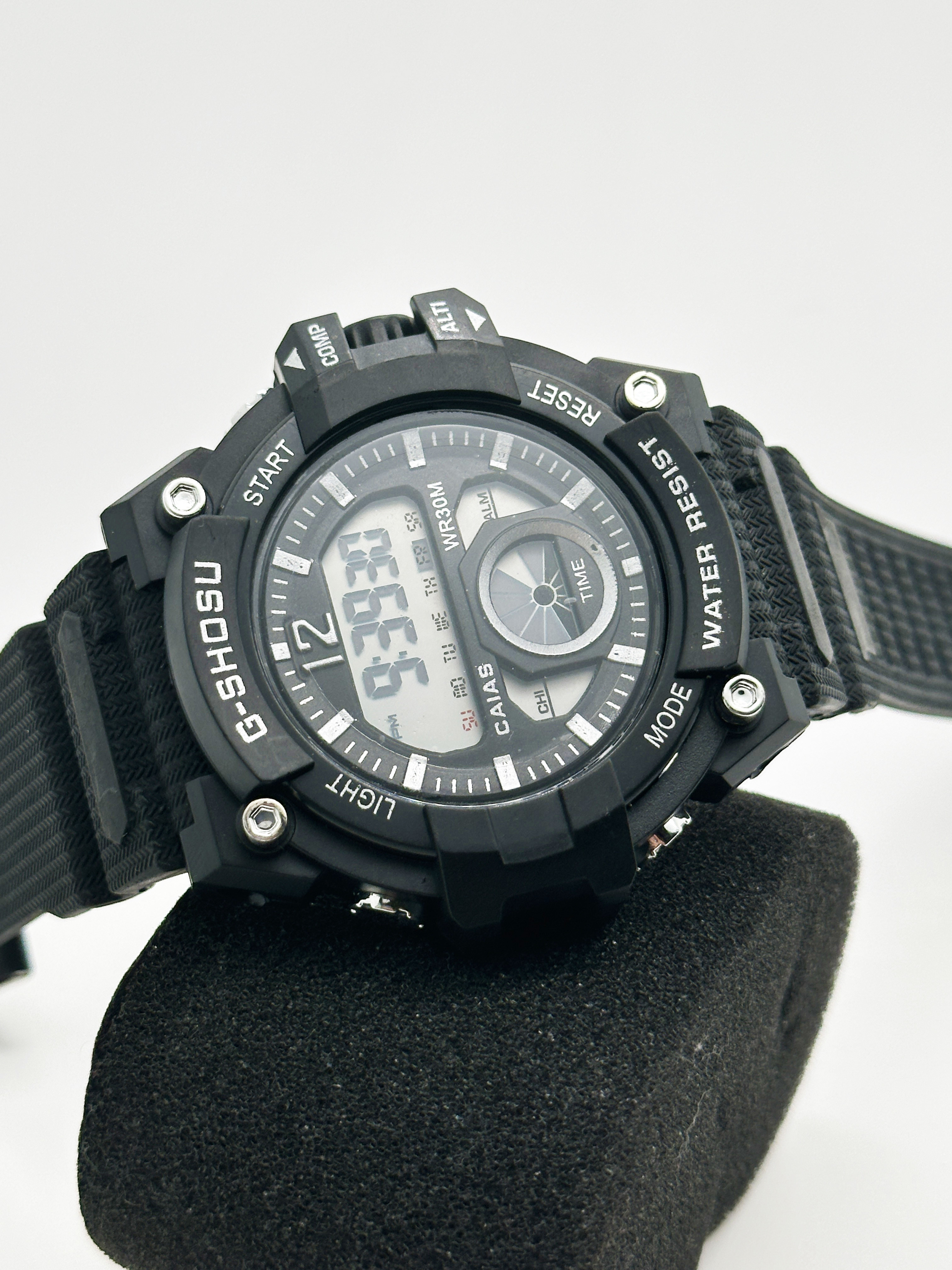 Stainless Steel Case Sport Quartz Light Wrist Watch Round With Digital Display Feature