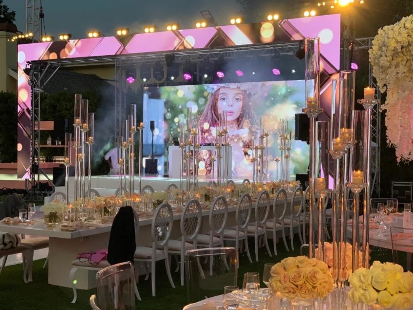 Exhibition Event P2.6 Indoor Led Screen 3840Hz Led Rental Display High End