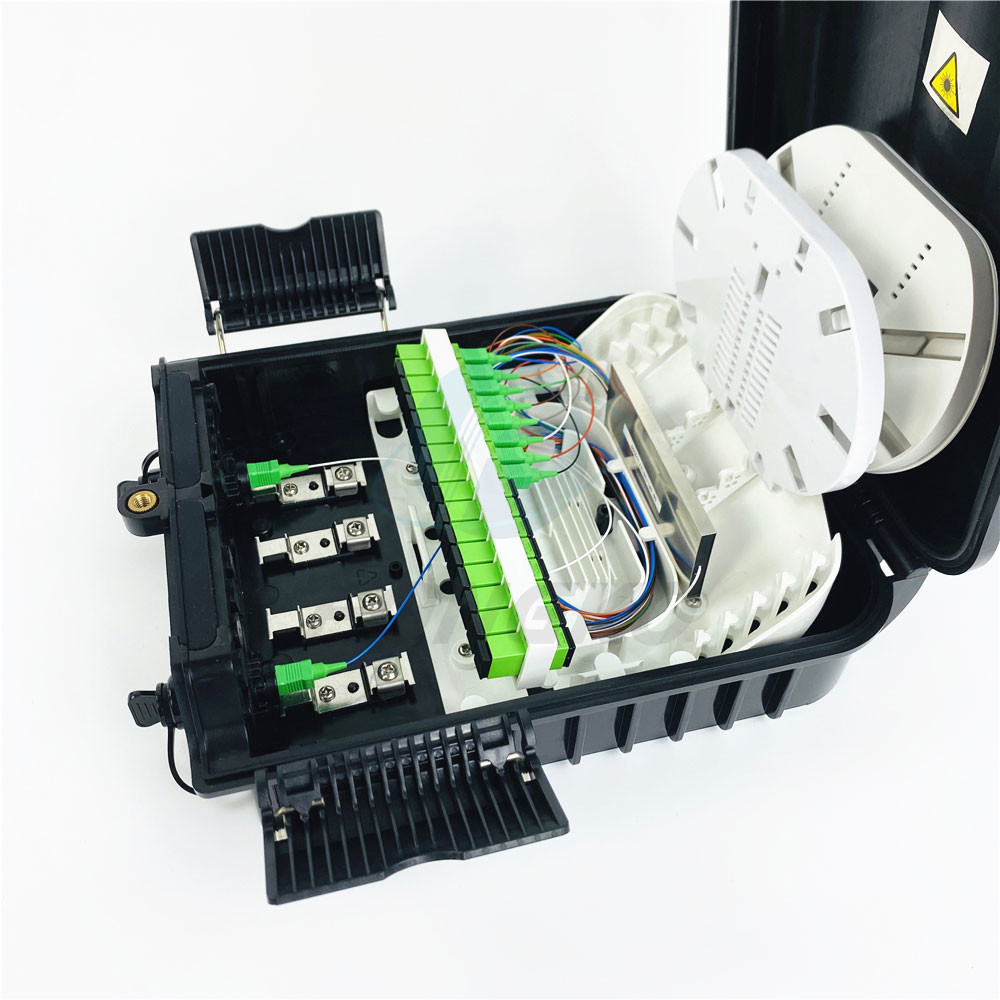 Outdoor IP67 FTTH Fiber Optical Distribution Box