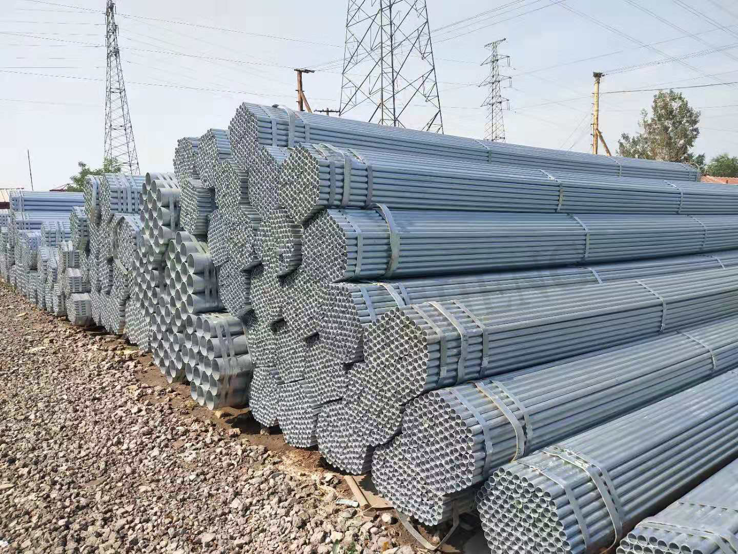 EMT Pipe Hot Dip Galvanized Mild Steel Welded Pipes ASTM DN350 DN50 1 inch 1.5 inch For Construction GI Steel Pipe