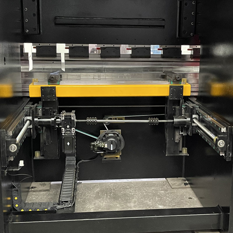 Delem Master Servo Motor CNC Hydraulic Bending Machine 80T1600MM
