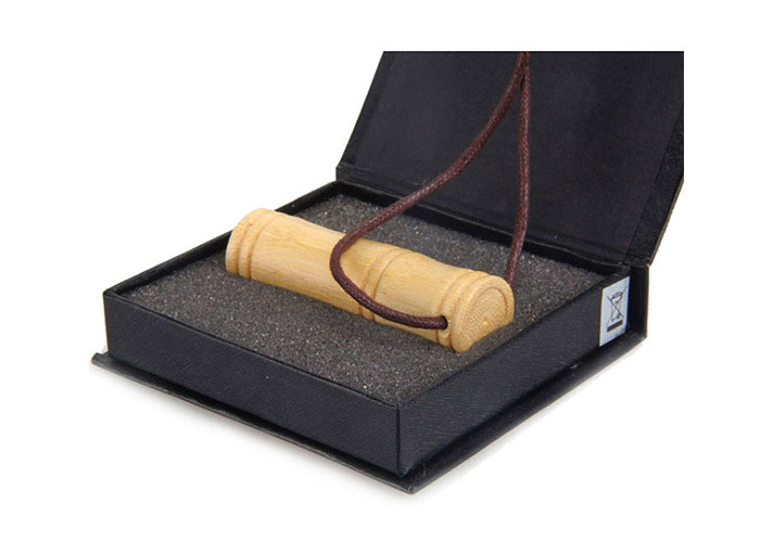 16 Gigabyte 3.0 Bamboo Usb Flash Drives With String High Loading Efficiency