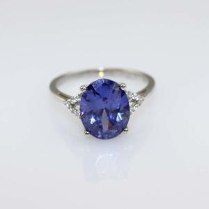 China Fashion Jewelry 7mmx9mm Tanzanite Cubic Zirconia Sterling Silver Ring (R247) wholesale