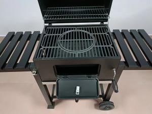 China Movable CSA Charcoal BBQ Grill 30kgs Stainless Steel Wood Grill wholesale