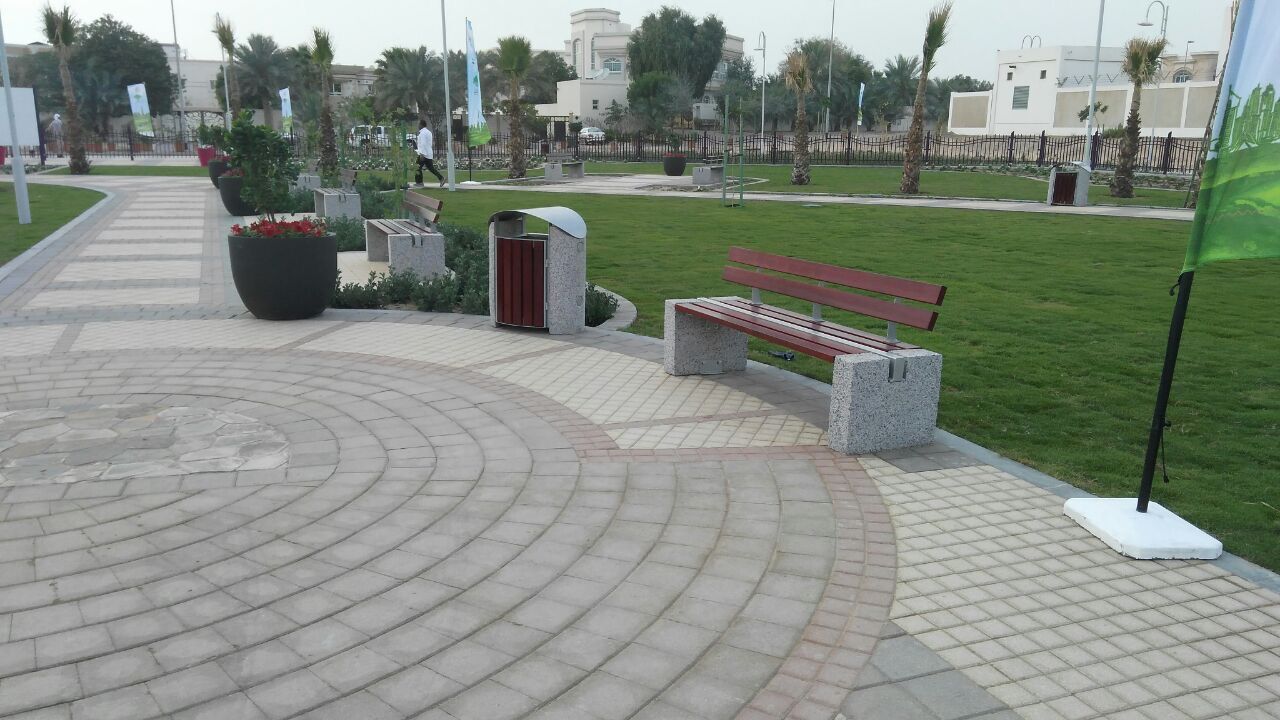 Leisure Plastic Wood Bench , Recycled Garden Bench With Two Dividers